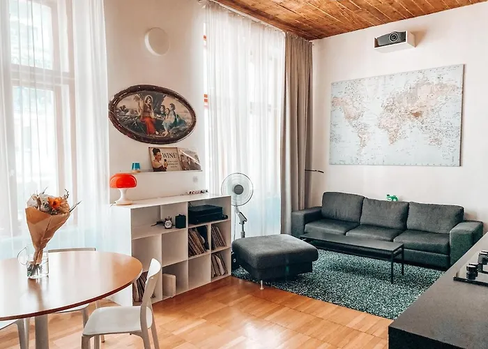 Old Town Loft Apartment